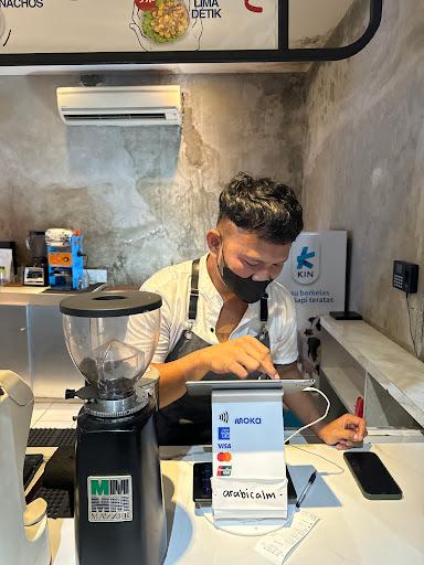 https://horego-prod-outlets-photos.s3.ap-southeast-3.amazonaws.com/horego.com/tebet/coffee-shop/kopi-lima-detik-tebet/review/thumbnail/af1qipm8faphzsmcutldhmhastzpl3akrbq0mmohk40s.jpg