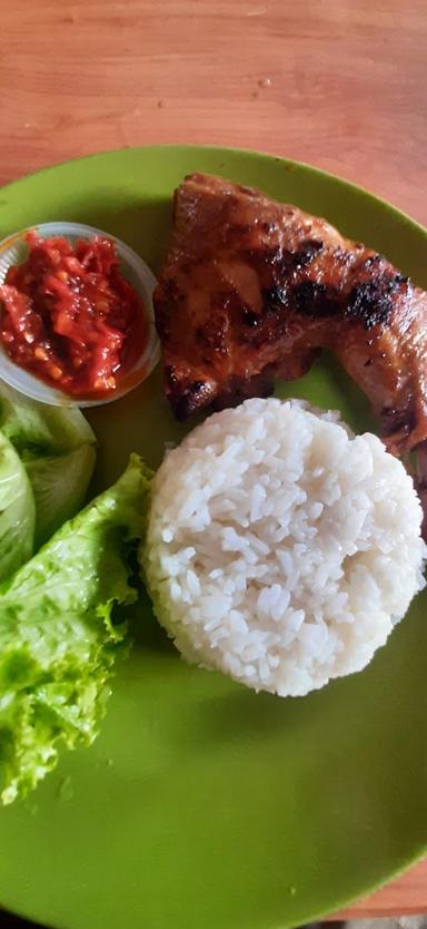 https://horego-prod-outlets-photos.s3.ap-southeast-3.amazonaws.com/horego.com/tebet/restaurant/ayam-bakar-mas-mono/review/thumbnail/af1qipovfnwnbeahd_rjzju5fj1j4u4nggu5luts2ei2.jpg