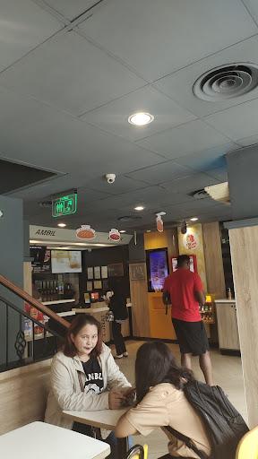 https://horego-prod-outlets-photos.s3.ap-southeast-3.amazonaws.com/horego.com/tebet/restaurant/mcdonald-s-tebet/review/thumbnail/af1qipmrqejwsjjde21xtheodkpy8wesi9lqootlnuqm.jpg