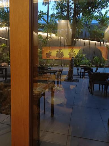 https://horego-prod-outlets-photos.s3.ap-southeast-3.amazonaws.com/horego.com/tebet/restaurant/sate-seafood-senayan-tebet/review/thumbnail/af1qipoihv2fold5i3w2gvlvdujqdwvcp-y2ihdizlpr.jpg