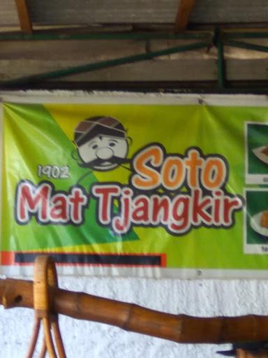 https://horego-prod-outlets-photos.s3.ap-southeast-3.amazonaws.com/horego.com/tebet/restaurant/soto-mat-tjangkir-tebet/review/thumbnail/af1qipms6vzlcjoivmcbwegtyg-8mjxhso0xjgpc-3op.jpg