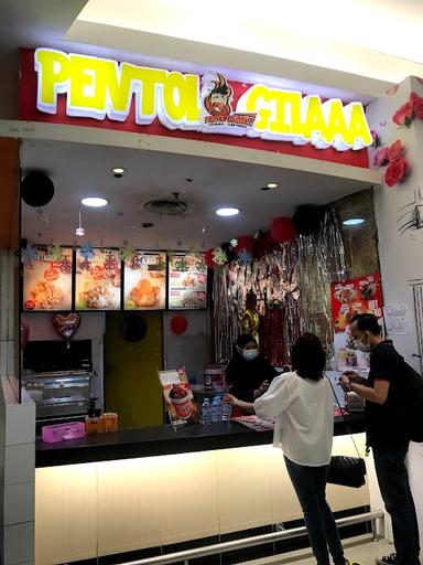 https://horego-prod-outlets-photos.s3.ap-southeast-3.amazonaws.com/horego.com/tegalsari/restaurant/pentol-gilaaa-tunjungan-plaza-1/review/thumbnail/af1qipnou8tv4ft4-zojt2ejzfzb2dwf54598i2rpxat.jpg