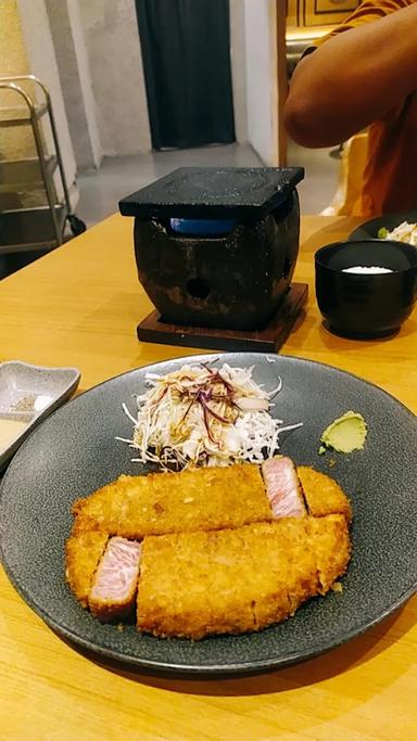 https://horego-prod-outlets-photos.s3.ap-southeast-3.amazonaws.com/horego.com/tegalsari/restaurant/tetsujin-gyukatsu-wagyu-bowl-surabaya/review/thumbnail/af1qipnp3cd-fzx3zcvnf1if_wcegmrkzb-9hhftvolh.jpg