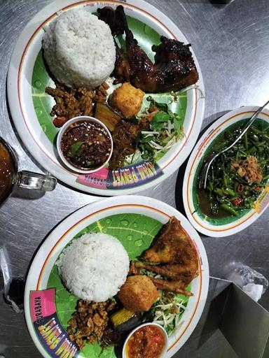 https://horego-prod-outlets-photos.s3.ap-southeast-3.amazonaws.com/horego.com/tembalang/restaurant/ayam-penyet-surabaya/review/thumbnail/af1qipmexgiccc1wptzhf0qwthr67xztae2tduqr0zo-.jpg