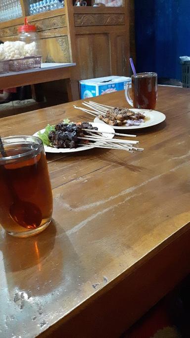 https://horego-prod-outlets-photos.s3.ap-southeast-3.amazonaws.com/horego.com/tingkir/restaurant/pondok-sate-tunggal-roso-pak-man/review/thumbnail/af1qipoic7ygofpugexj5_8l5kihqqn3_p2uyuroncva.jpg