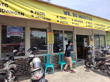 https://horego-prod-outlets-photos.s3.ap-southeast-3.amazonaws.com/horego.com/tuntang/restaurant/warung-gudangan-bu-masitoh/review/thumbnail/af1qipp2vva8y6o7llu23emlpxjz235ehd2f1kj-v7en.jpg