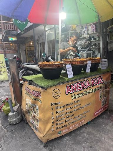 https://horego-prod-outlets-photos.s3.ap-southeast-3.amazonaws.com/horego.com/ubud/bakery/risoles-hot-mayones-ubud/review/thumbnail/af1qipmdhwfofo1n481ekqqs99czuo4fxjmkvcle_4wj.jpg