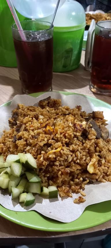 https://horego-prod-outlets-photos.s3.ap-southeast-3.amazonaws.com/horego.com/ungaran-barat/restaurant/wm-sokaraja-bu-nanik-soto-sokaraja-nasi-goreng-gongso-ayam-bebek-goreng-/review/thumbnail/af1qipnwumfy8bylvvplbubz0zvbpb9aa-j3i1rv5ses.jpg