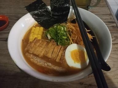 https://horego-prod-outlets-photos.s3.ap-southeast-3.amazonaws.com/horego.com/ungaran-timur/japanese-restaurant/saikou-ramen-sushi-and-sando/review/thumbnail/af1qipnhdnafchhicwnmzj0elrave4hwbpdvl1xckmbt.jpg