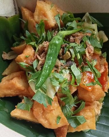 https://horego-prod-outlets-photos.s3.ap-southeast-3.amazonaws.com/horego.com/wedi/restaurant/warung-bakmie-taman-sari/review/thumbnail/af1qipp2ytdwuklsv9egrupduchoevcy72allk7qduu.jpg