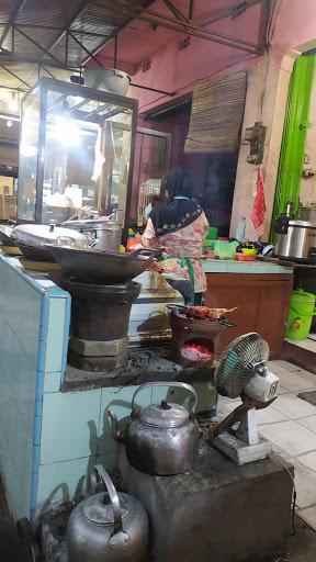 https://horego-prod-outlets-photos.s3.ap-southeast-3.amazonaws.com/horego.com/wonosari/restaurant/sate-kambing-muda-bu-kartini/review/thumbnail/af1qipoguef5zt0_-zw-ye46kylox6pjxnme99ezkc6z.jpg