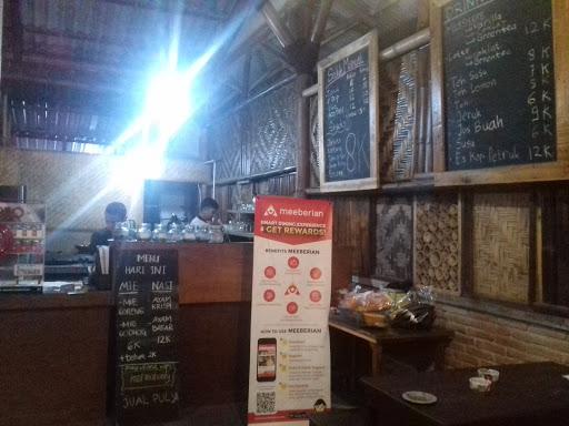 Petruk Warung Publik review