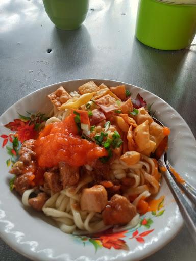 BAKSO, MIE AYAM, SEBLAK HAREUDANG