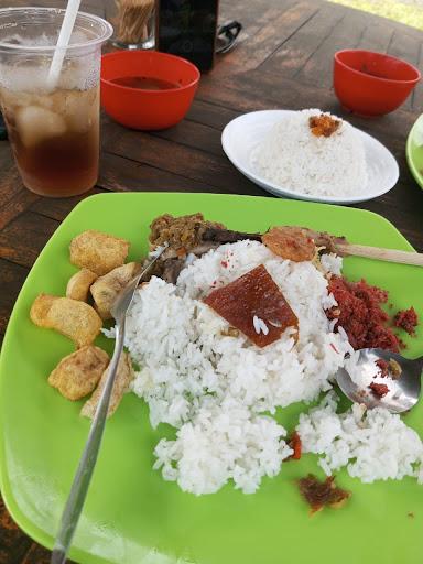 WARUNG BABI GULING YAN ASIH