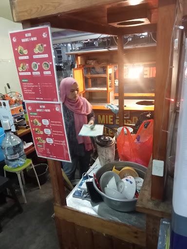 PUSAT MIE BASO CIKRUH MOLEFRANDT BANDUNG (BAKSO CIKRUH GEROBAKAN)