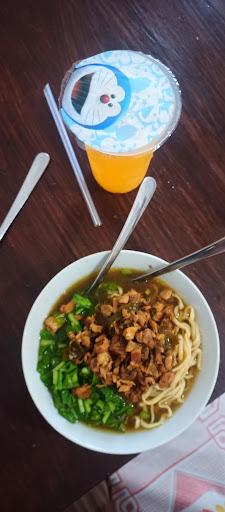 MIE AYAM & SEBLAK GEMOY