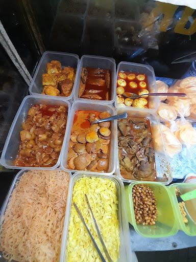 NASI KUNING CAMPUR BU TINI