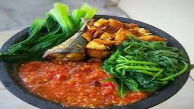 PECEL AYAM LELE IKAN  THE PADANG 