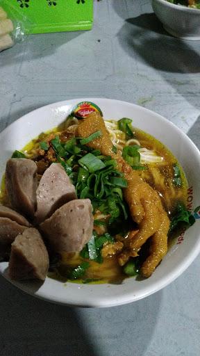 MIE AYAM DAN BAKSO RAHAYU MAS KIPLI WONOGIRI