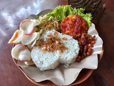 NASI UDUK MPOK YUNI